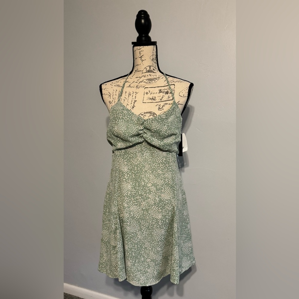 🆕 SPEECHLESS DRESS - Picture 6 of 6